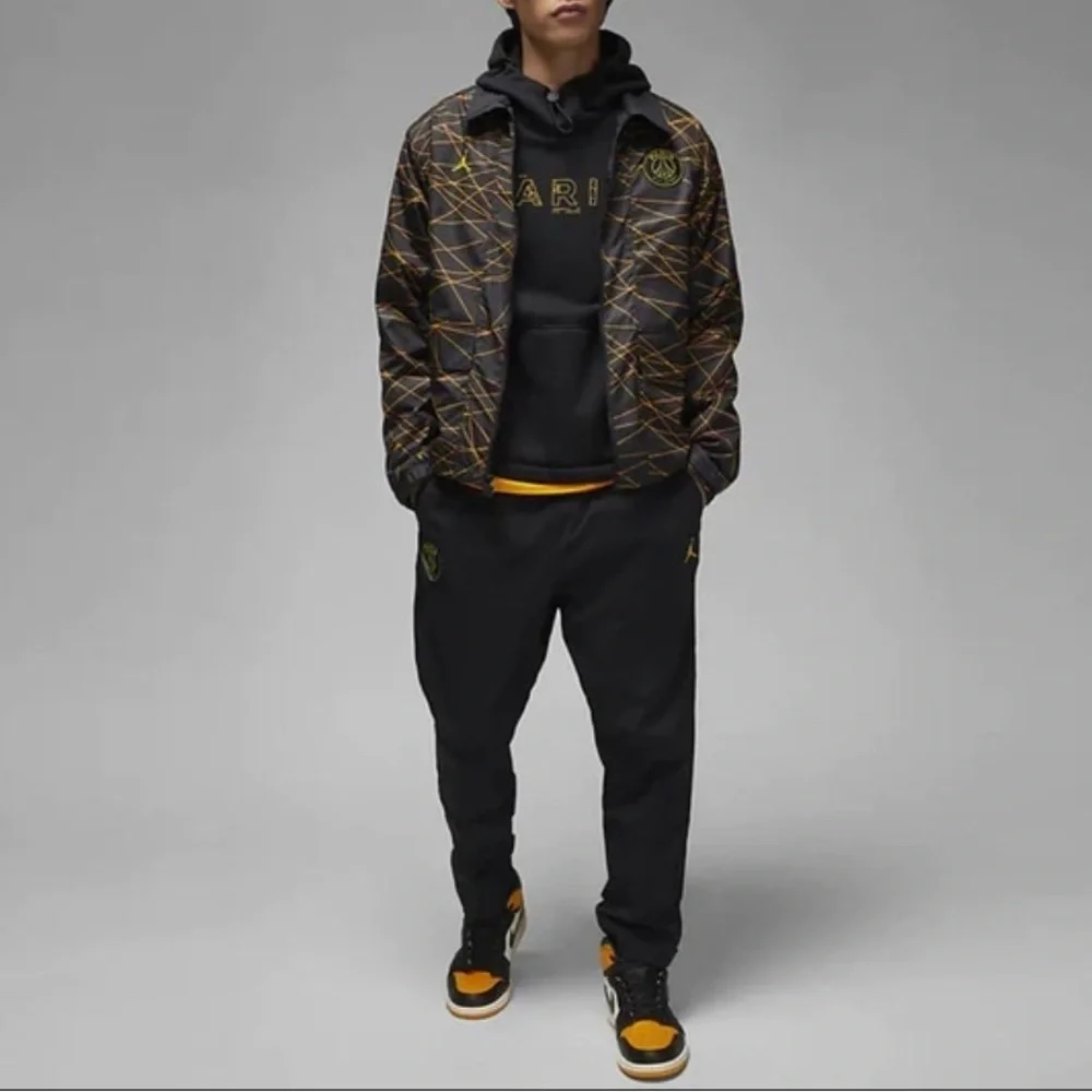 Air Jordan Anthem Jacket x PSG DV0607-010 2023